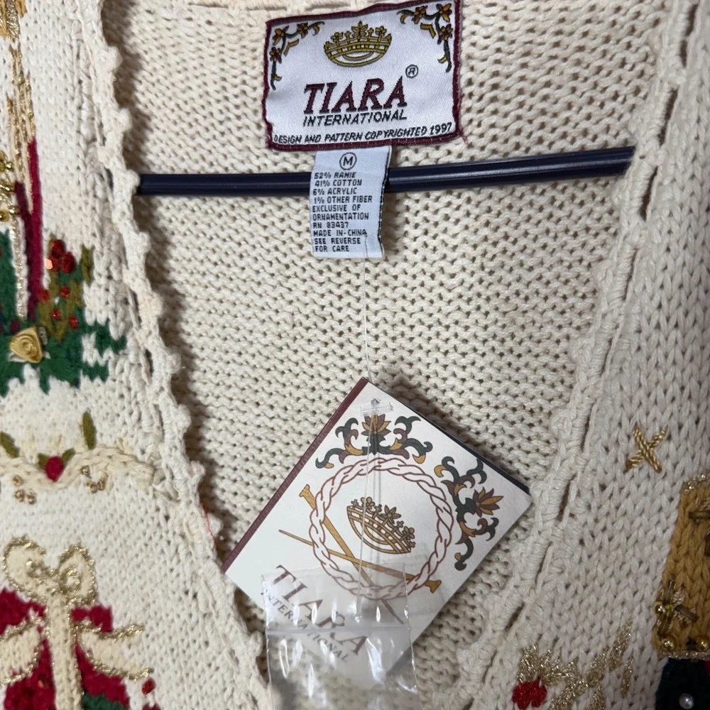 Tiara International Vintage 1997 Christmas Sweater Vest Cream Beaded Noel Medium